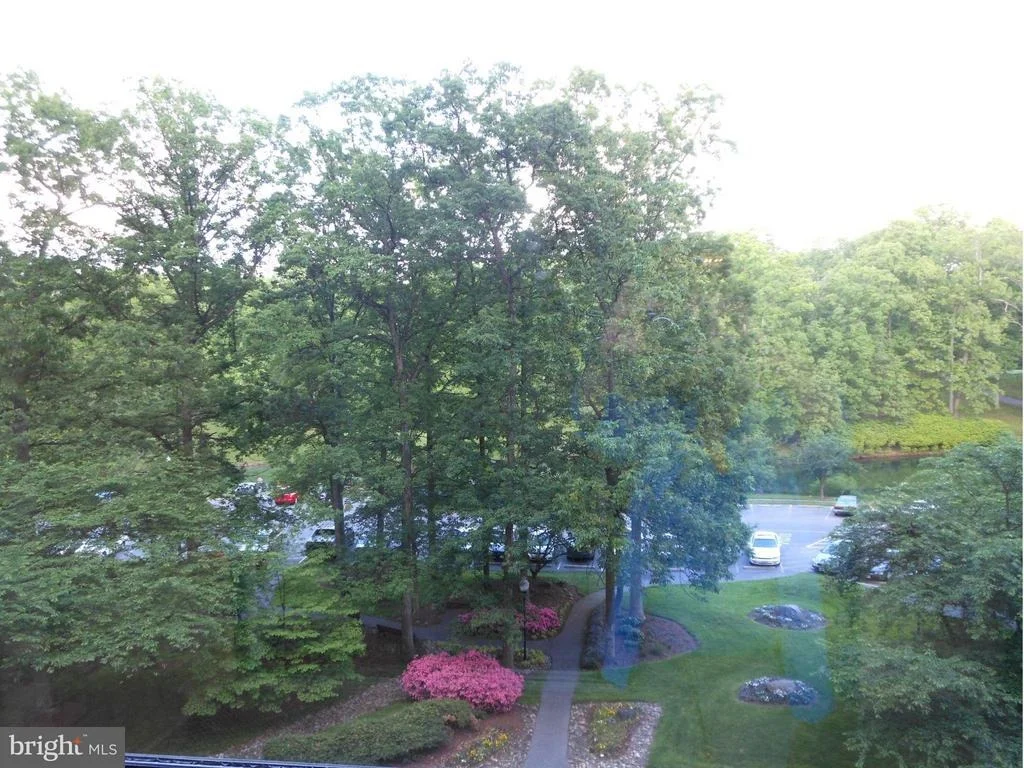 Photo of Unit 1401 at 15101 INTERLACHEN DRIVE