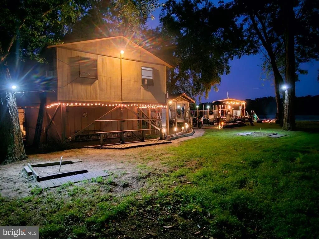 Photo of 47 BEECH ISLAND