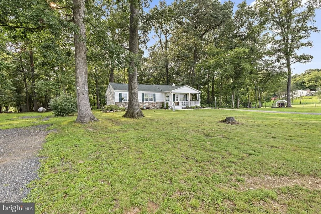 Photo of 5312 W HEAPS ROAD