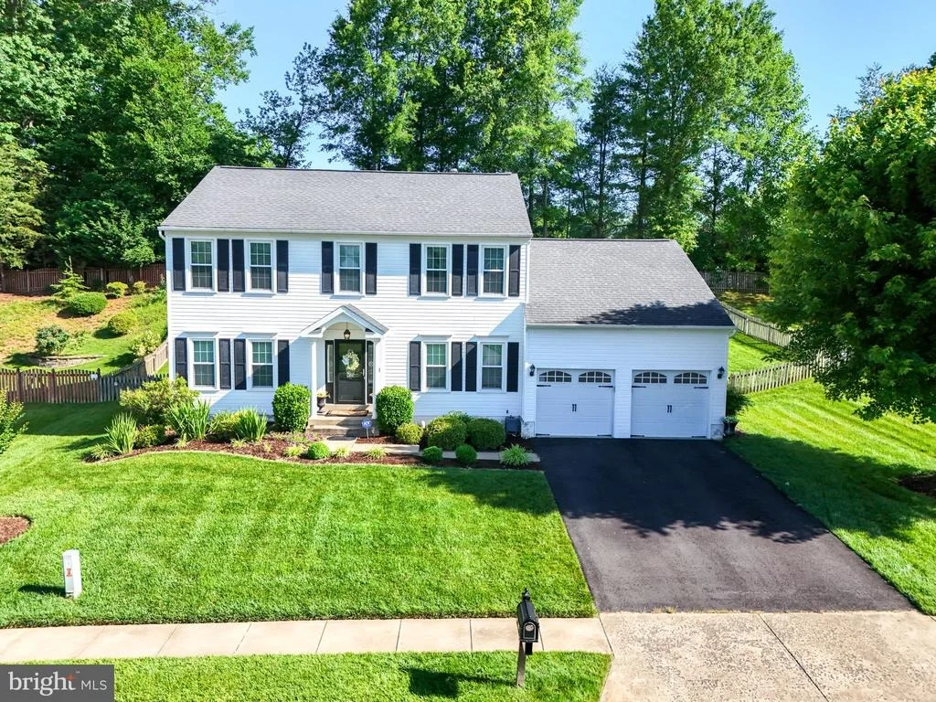 Photo of 14 CHRISTOPHER WAY