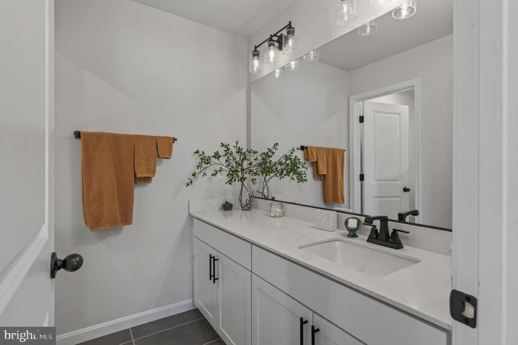 Photo of 409 KARN PL