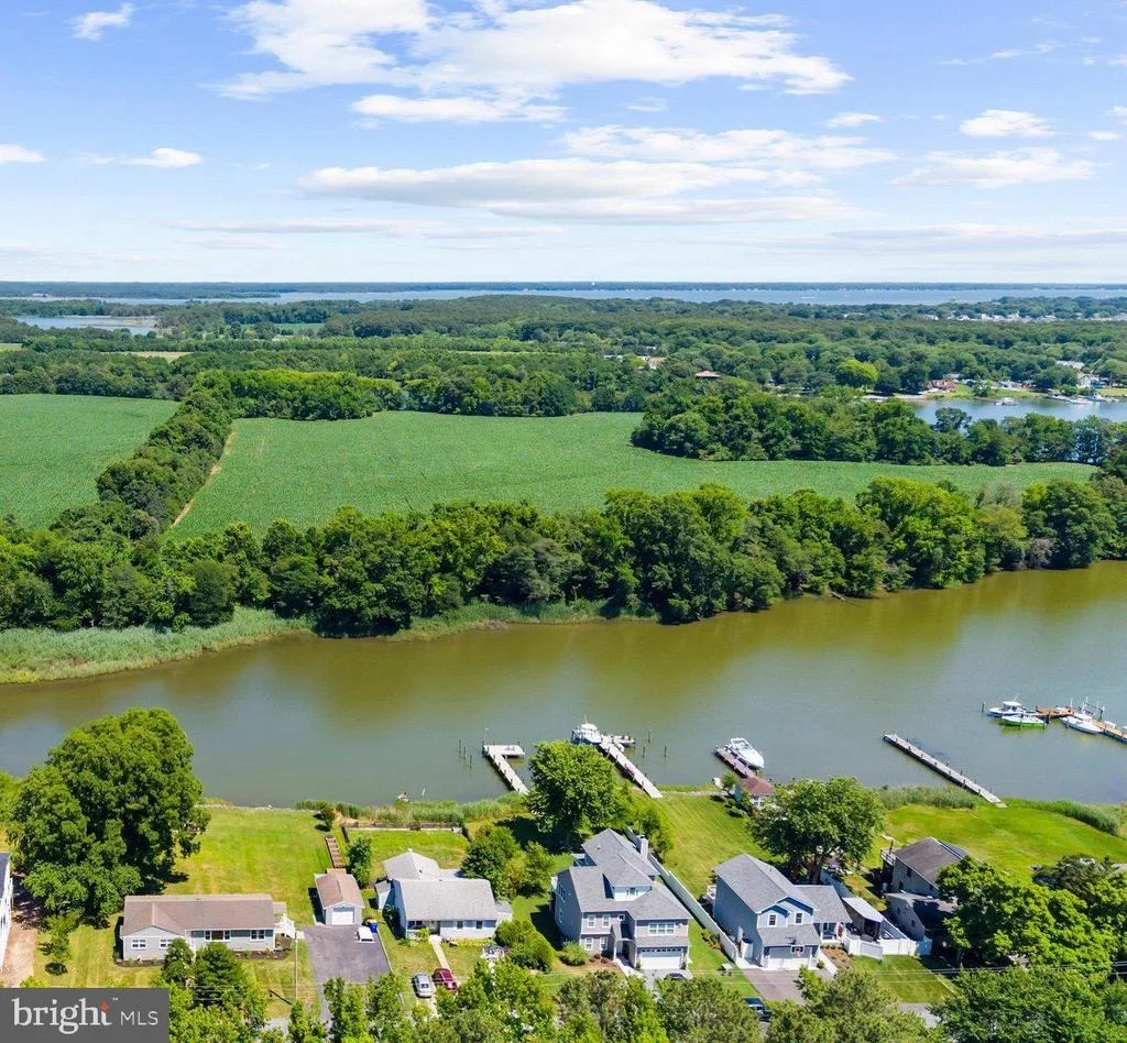 Photo of 205 RIVERSIDE DRIVE