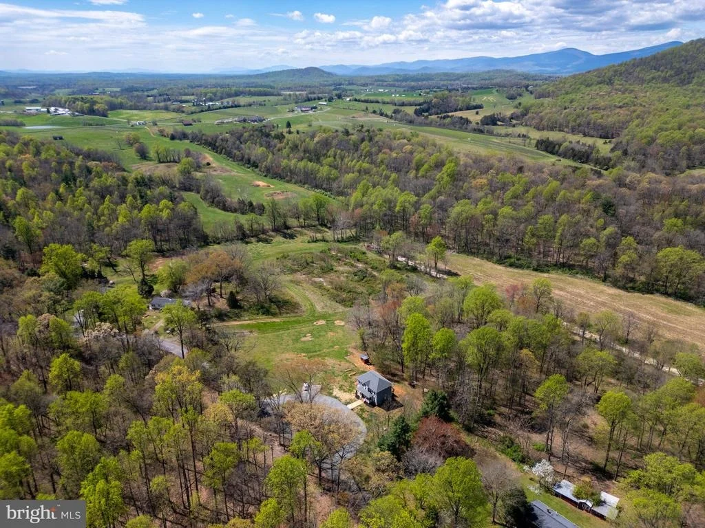 Photo of 4164 THRIFT ROAD
