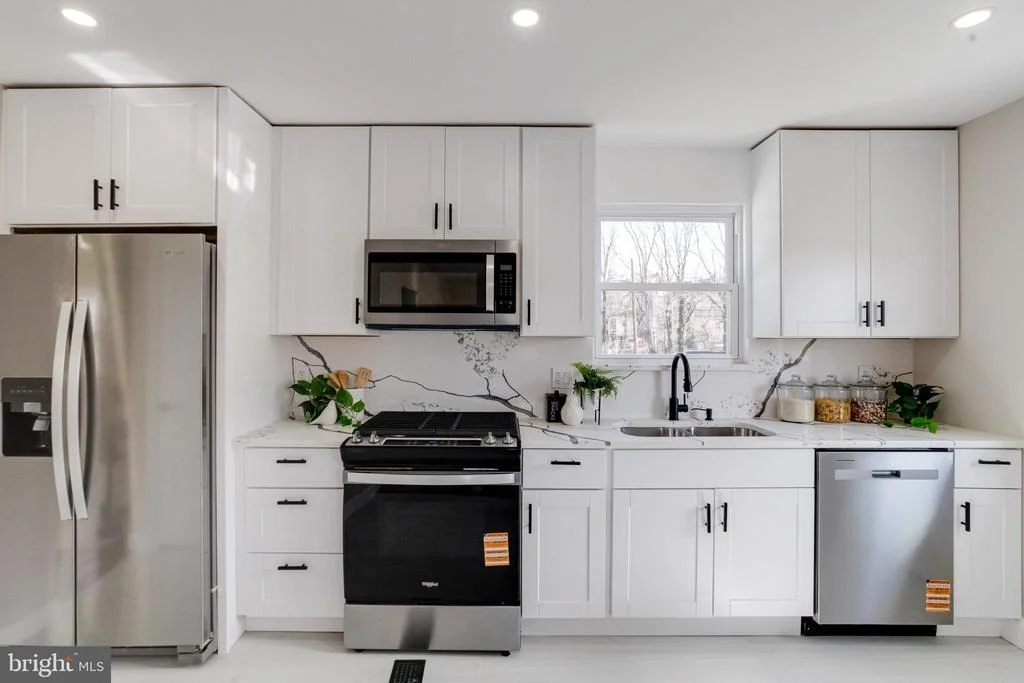 Photo of 605 WALNUT AVENUE