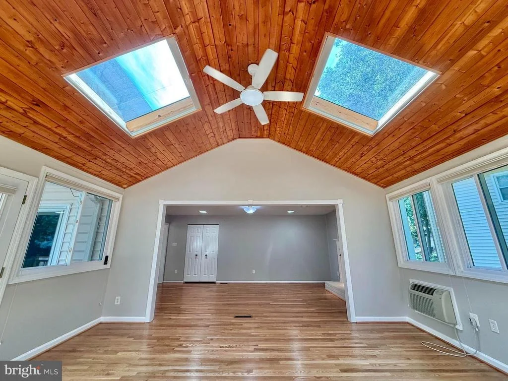Photo of 9714 CHURCH WAY