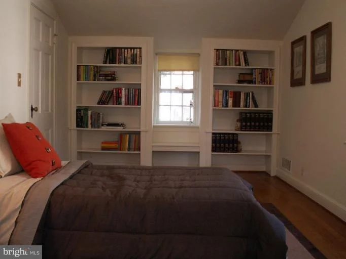 Photo of 7616 LYNN DRIVE