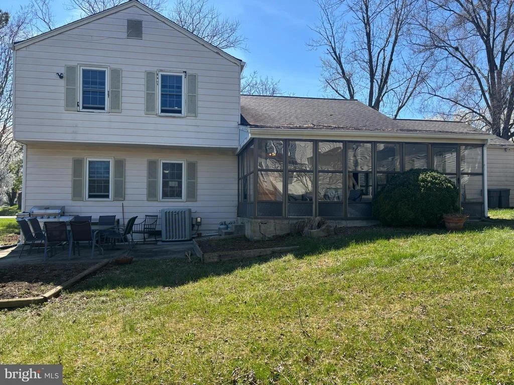 Photo of 15501 PEACH LEAF LANE