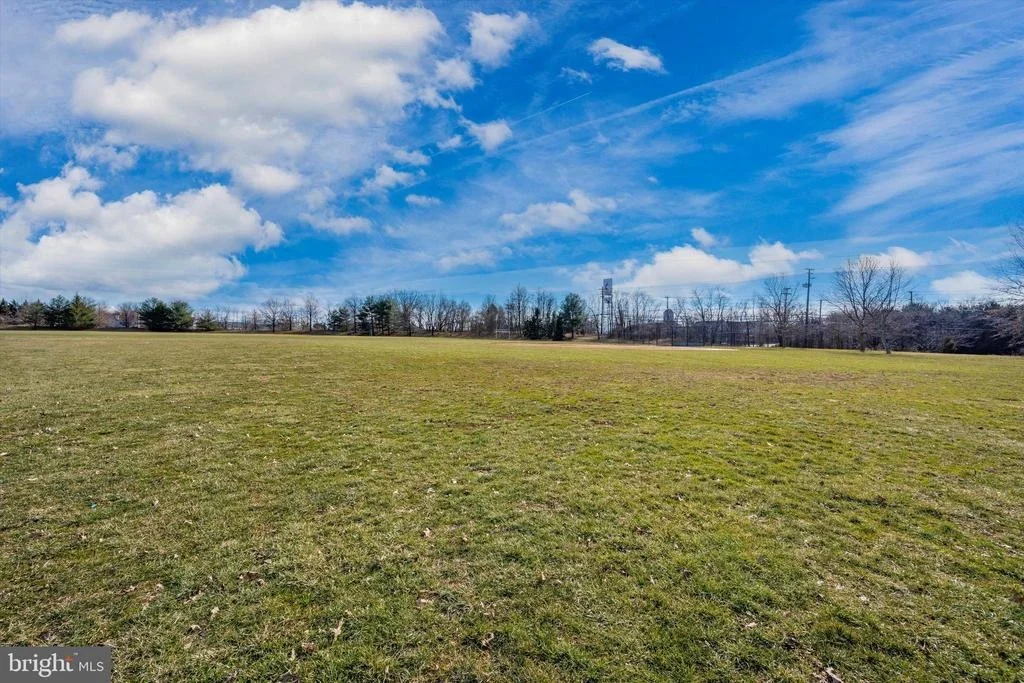 Photo of 12207 EMERALD WAY