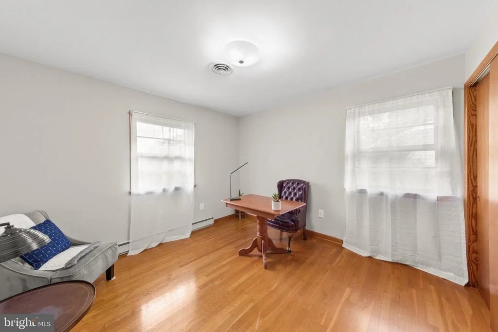 Photo of 325 CALVIN DRIVE