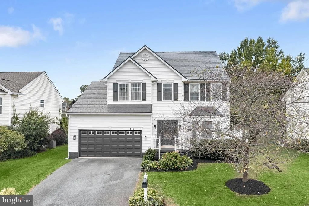 Photo of 236 LAKE COVENTRY DRIVE