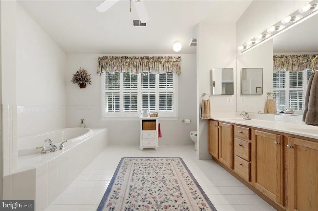 Photo of 45539 LAKESIDE DRIVE
