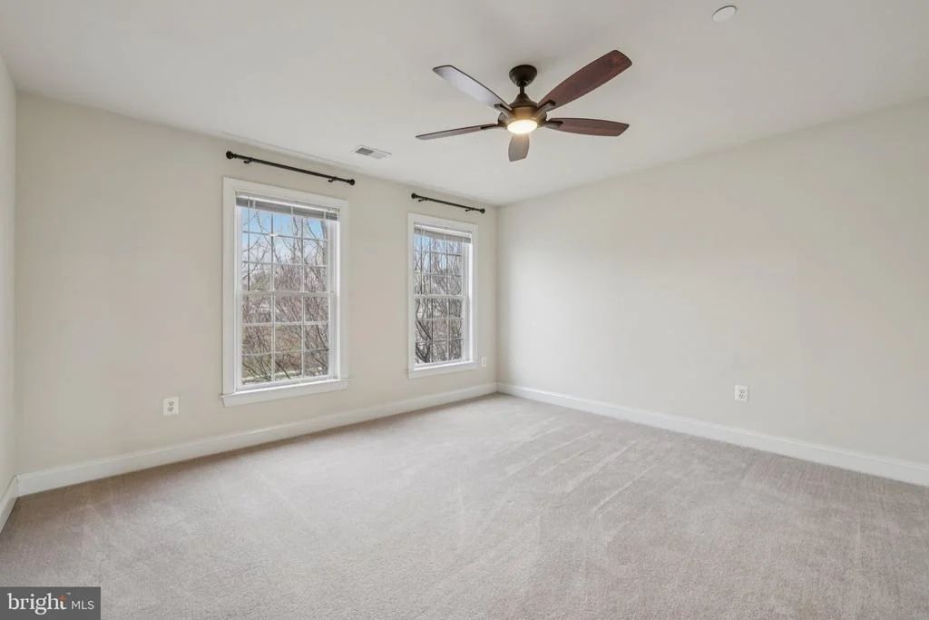 Photo of 1702 FIELDBROOK LANE