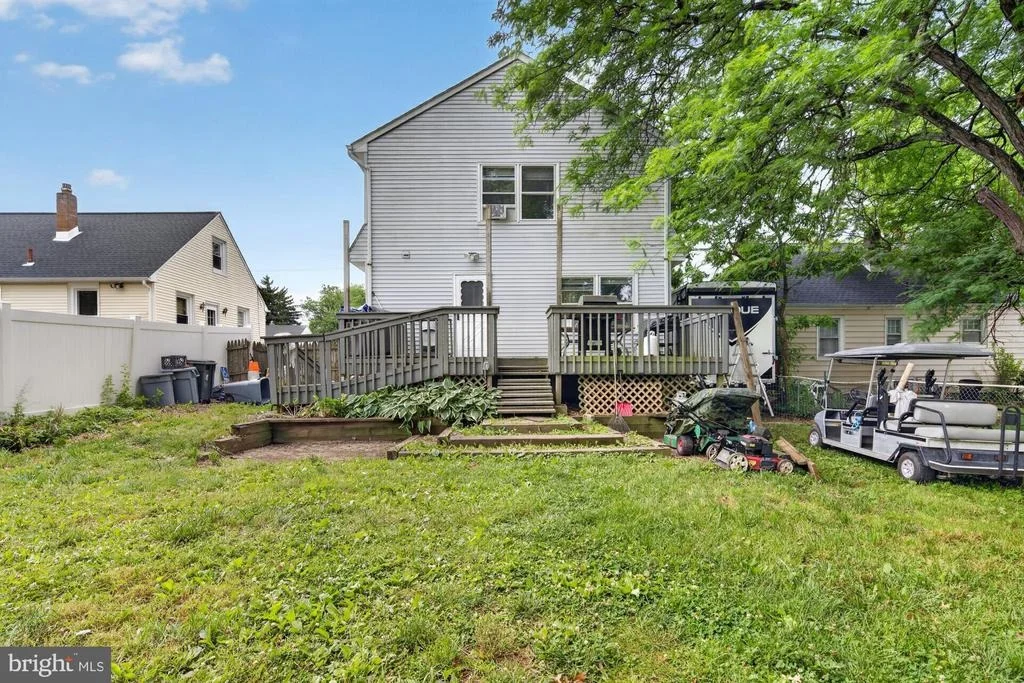 Photo of 8 PENNROAD AVE