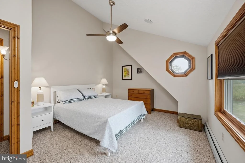 Photo of 607 PIN OAK CIRCLE