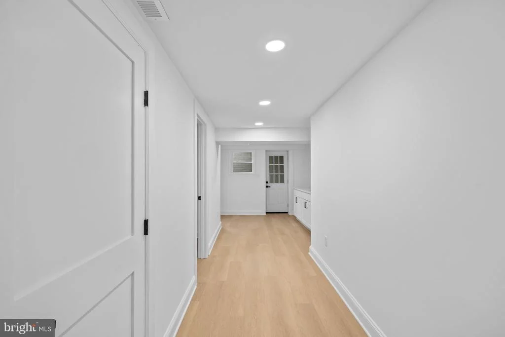 Photo of 536 ONEIDA PLACE NW