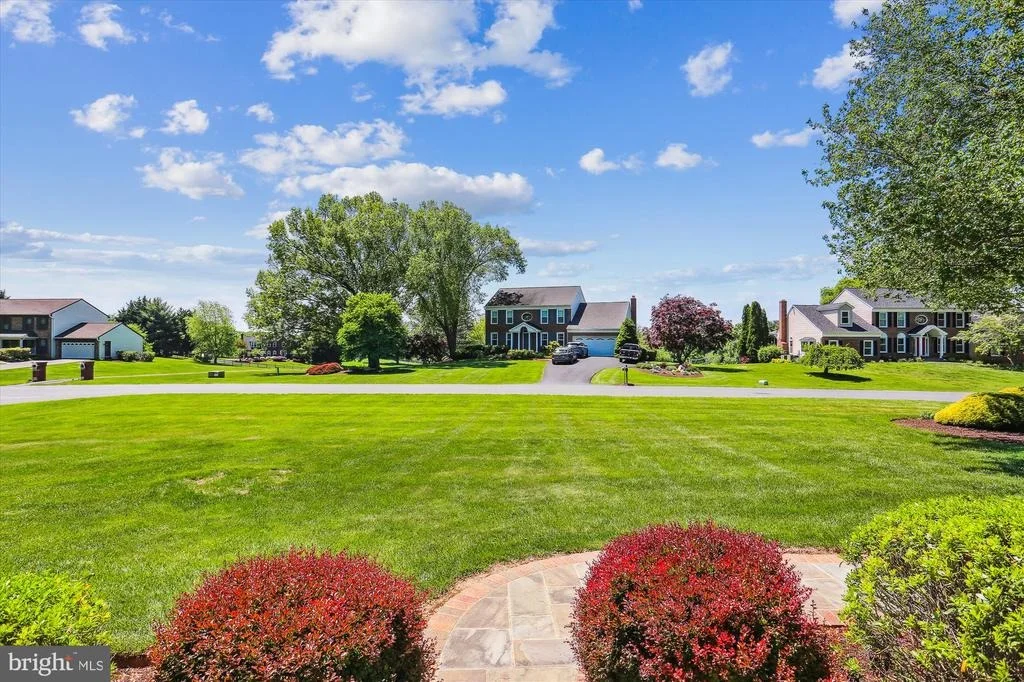 Photo of 18521 AZALEA DRIVE