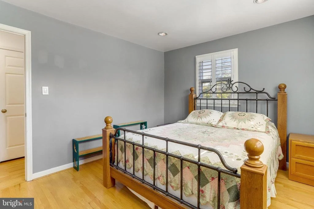 Photo of 6808 HOUNDMASTER ROAD