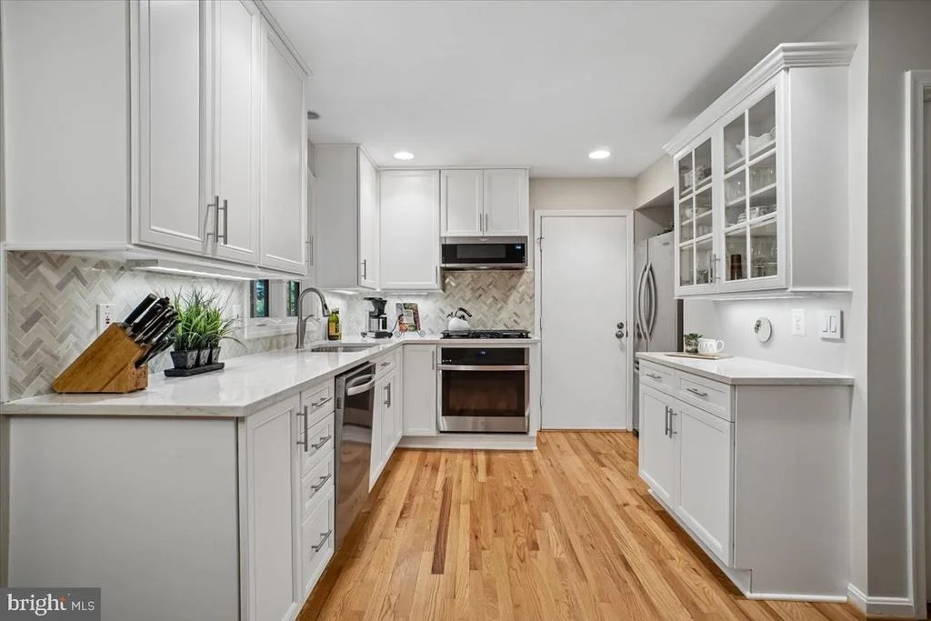 Photo of 4915 SHADOW VALLEY DRIVE