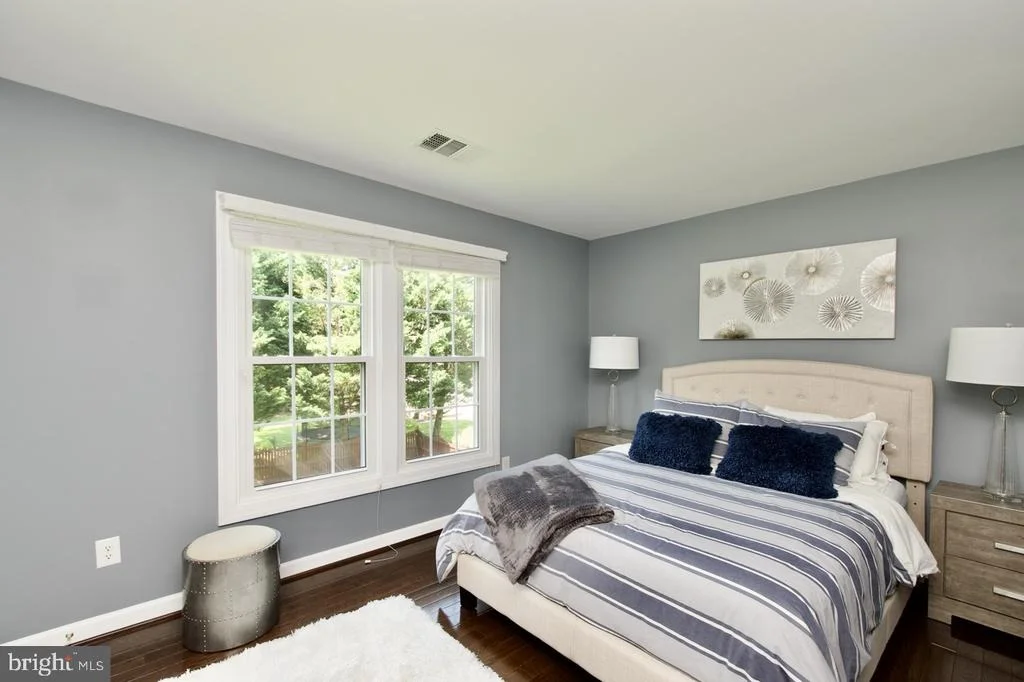 Photo of 5495 ASHLEIGH ROAD