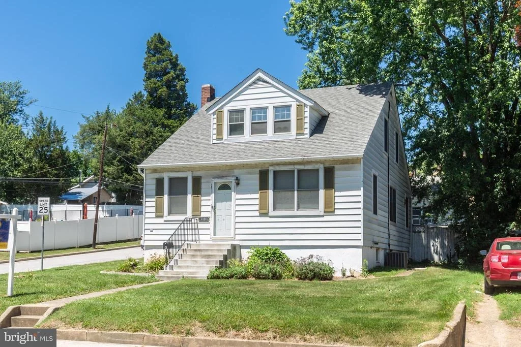 Photo of 4928 LEEDS AVENUE