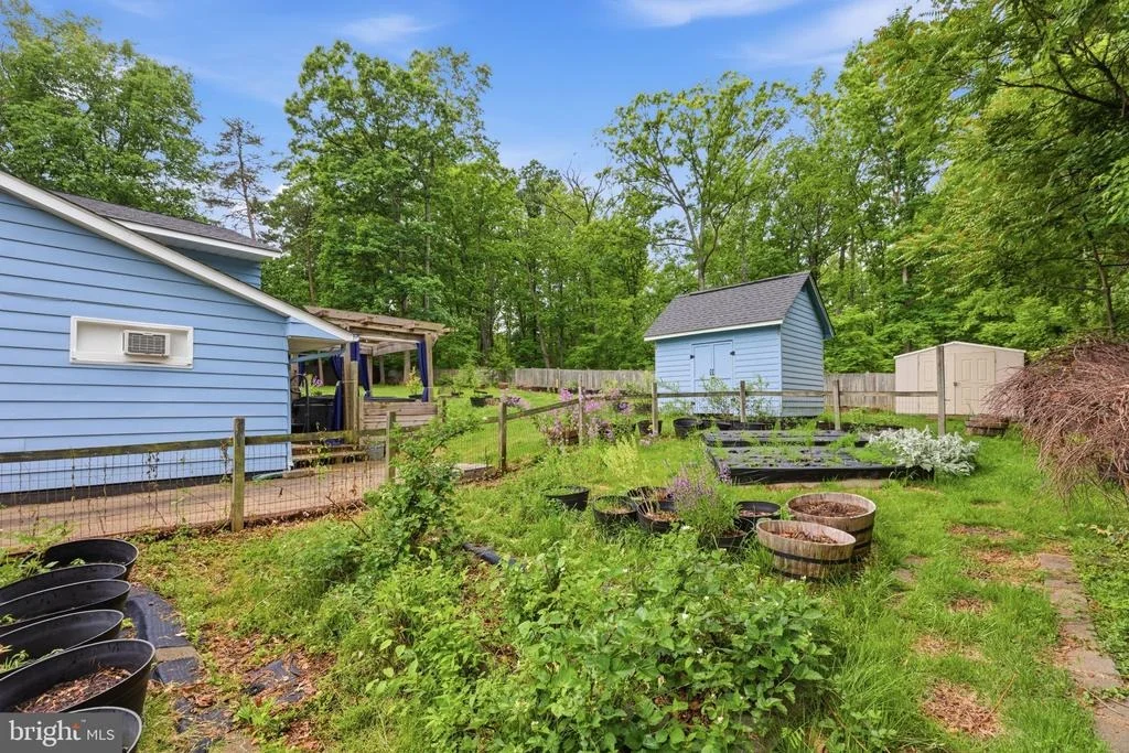 Photo of 7338 STUART CIRCLE