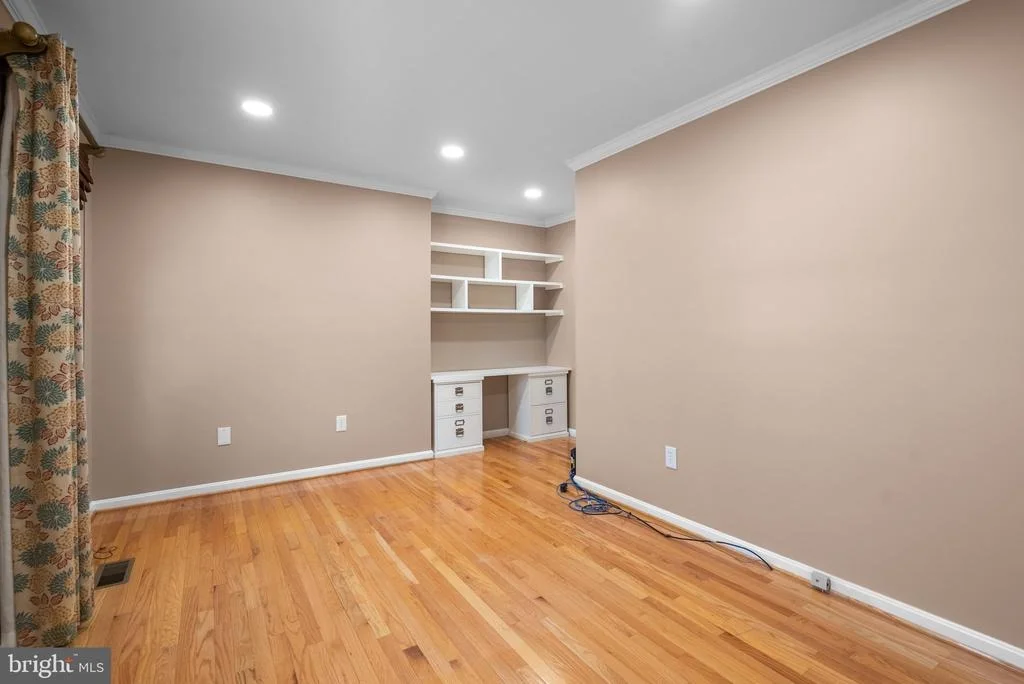 Photo of 1117 CRESTHAVEN DRIVE