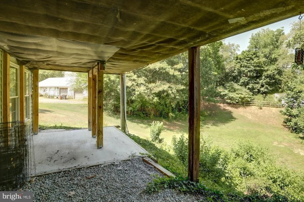 Photo of 119 N MEADOW DRIVE