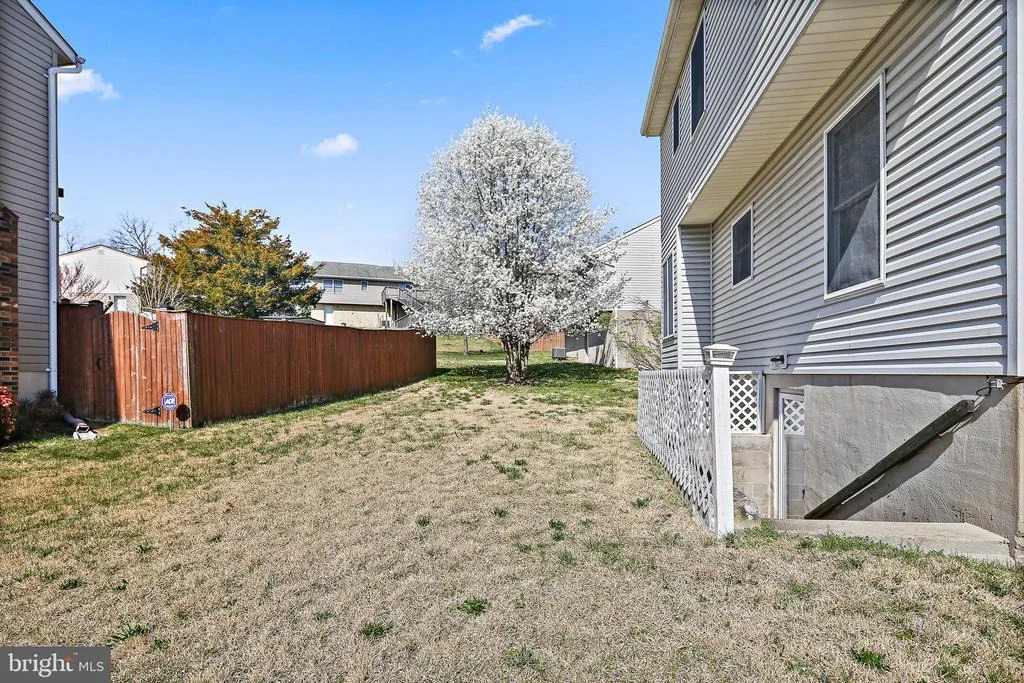 Photo of 3 GREENKNOLL BOULEVARD