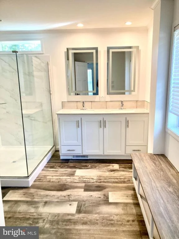 Photo of 17180 VALLEY DRIVE