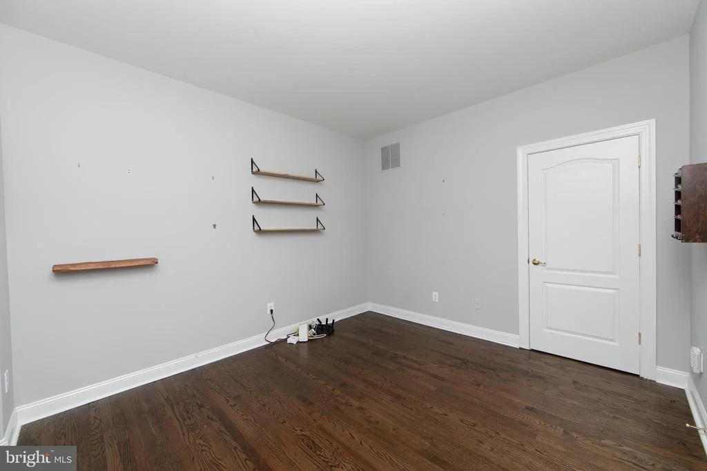 Photo of 7 KYLE COURT