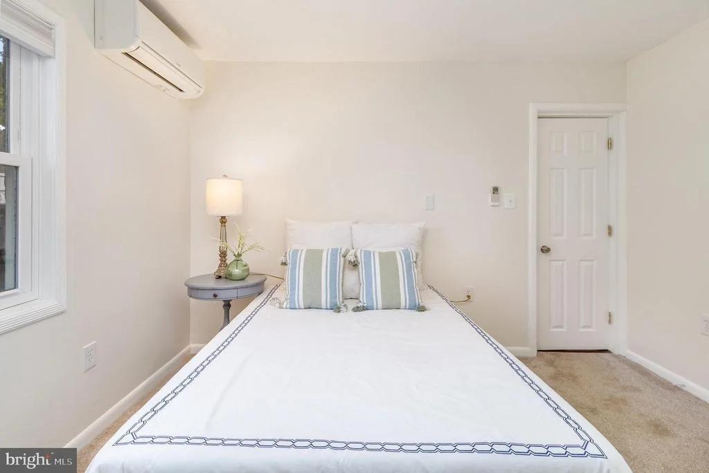 Photo of 2033 SHORE DRIVE
