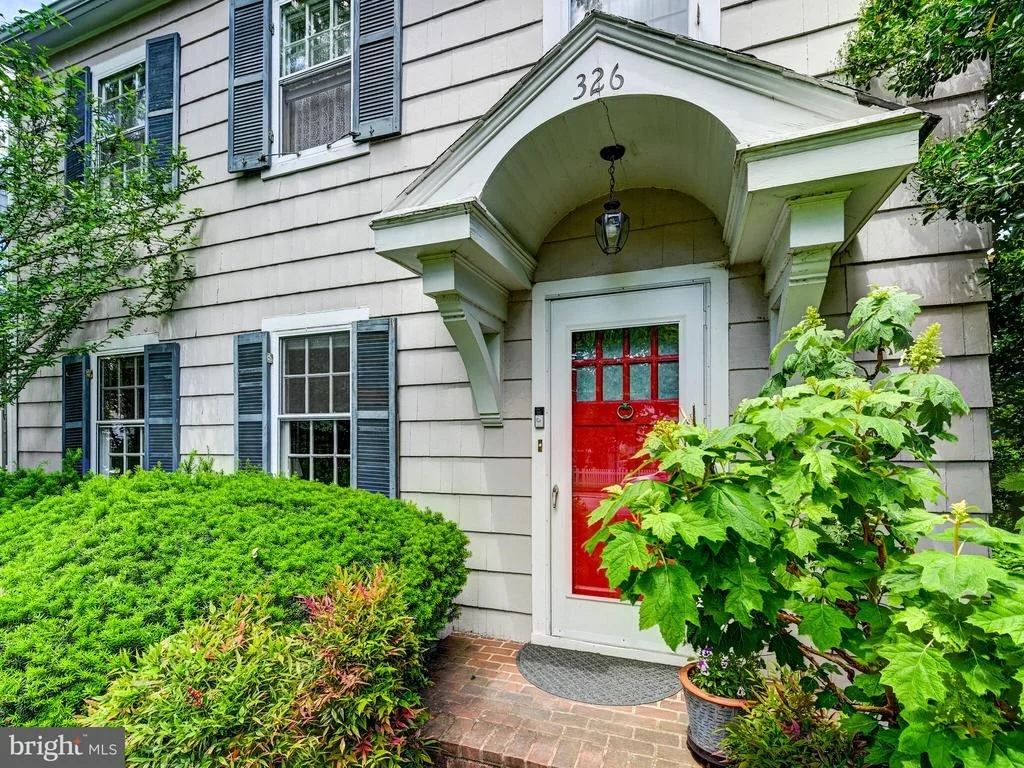 Photo of 326 SAINT DUNSTANS ROAD