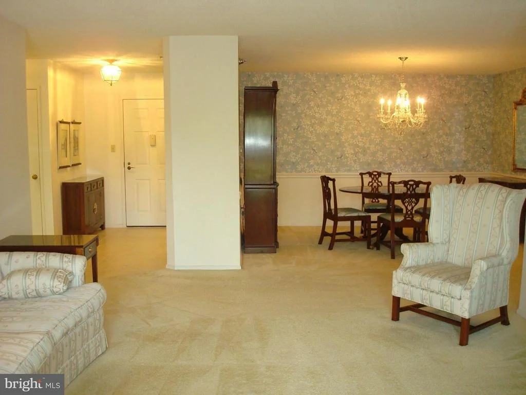 Photo of Unit 3407 at 15115 INTERLACHEN DRIVE