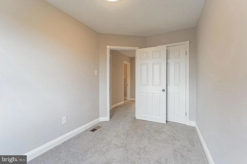 Photo of 4011 MORTIMER AVENUE
