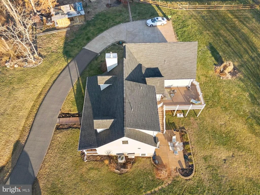Photo of 3266 THOROUGHFARE ROAD