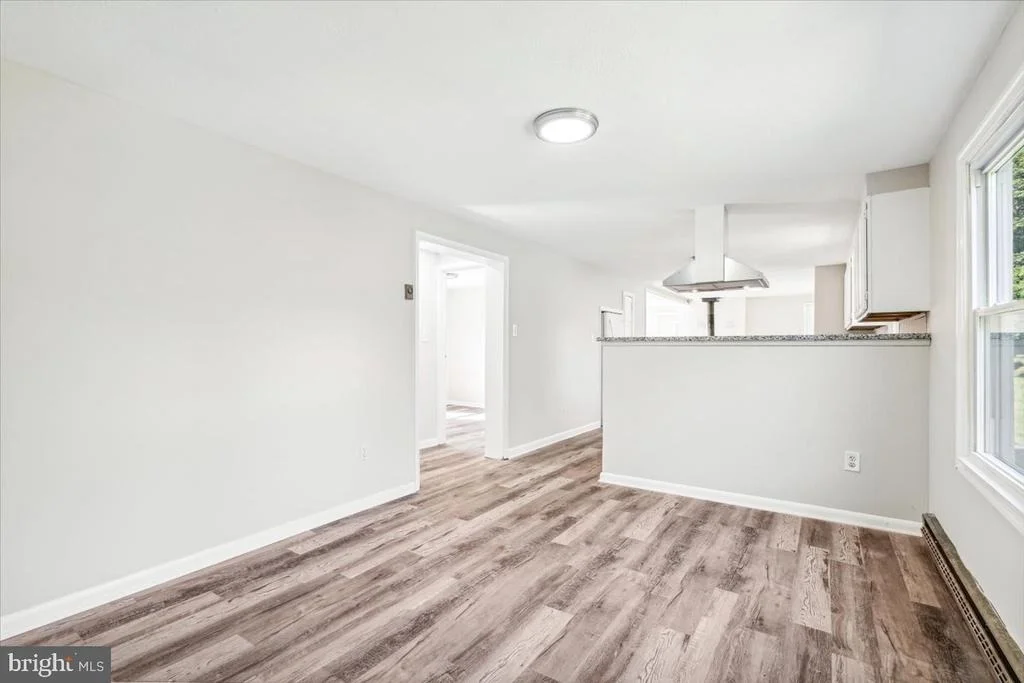 Photo of 6347 DAVIS ROAD
