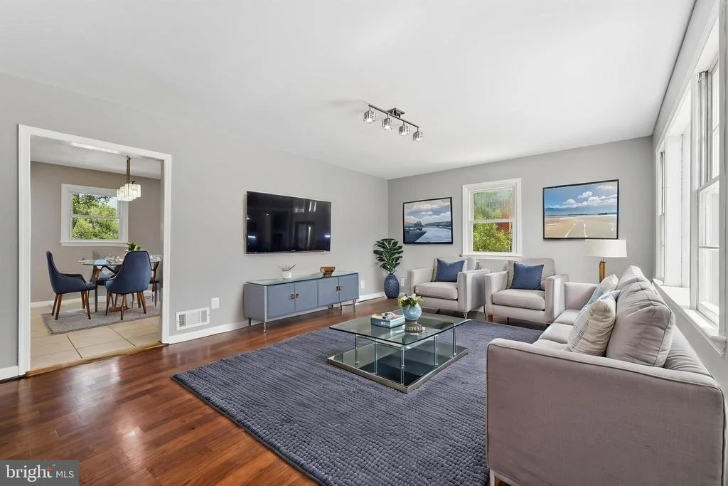 Photo of 8816 SAUNDERS LANE