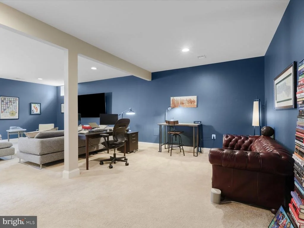 Photo of 25970 LIQUIDAMBAR LANE