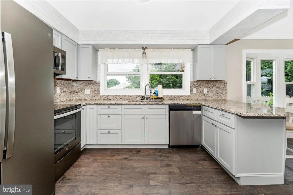 Photo of 301 LANAFIELD DRIVE