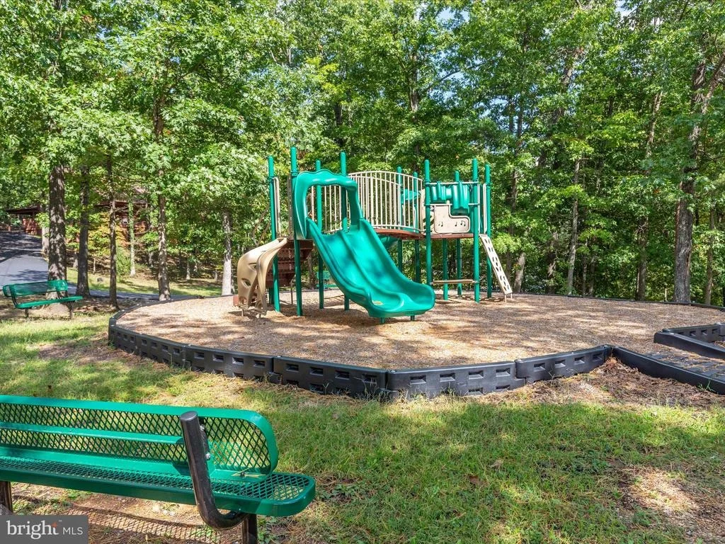 Photo of 228 SUNSET CIRCLE
