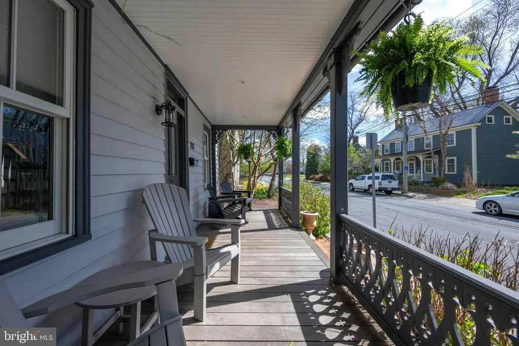 Photo of 211 W 4TH STREET