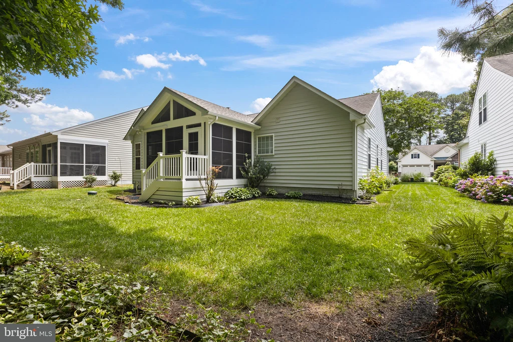 Photo of 32618 SEAVIEW LOOP