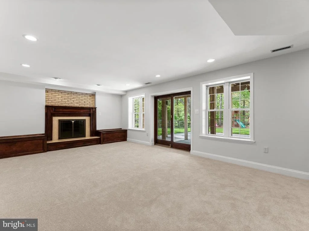 Photo of 3713 QUEEN MARY DRIVE