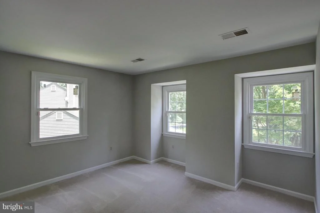 Photo of 2836 CAIRNCROSS TERRACE