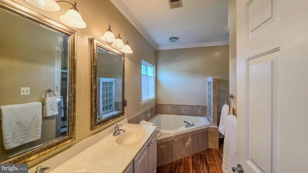 Photo of 18301 BEECHNUT WAY
