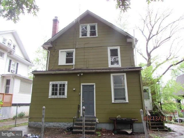 Photo of 2811 OVERLAND AVENUE