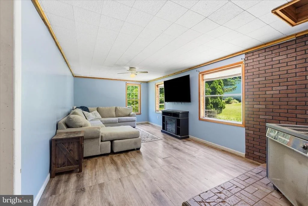 Photo of 14316 TOWER ROAD