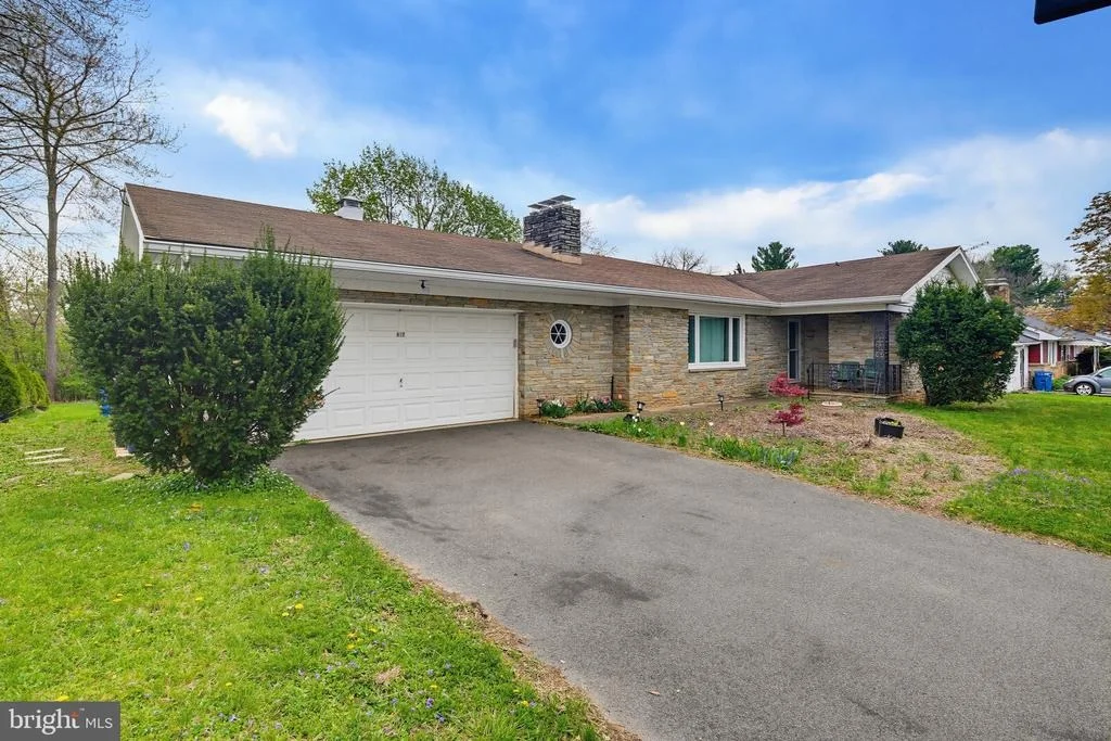 Photo of 715 FRANKLIN AVENUE