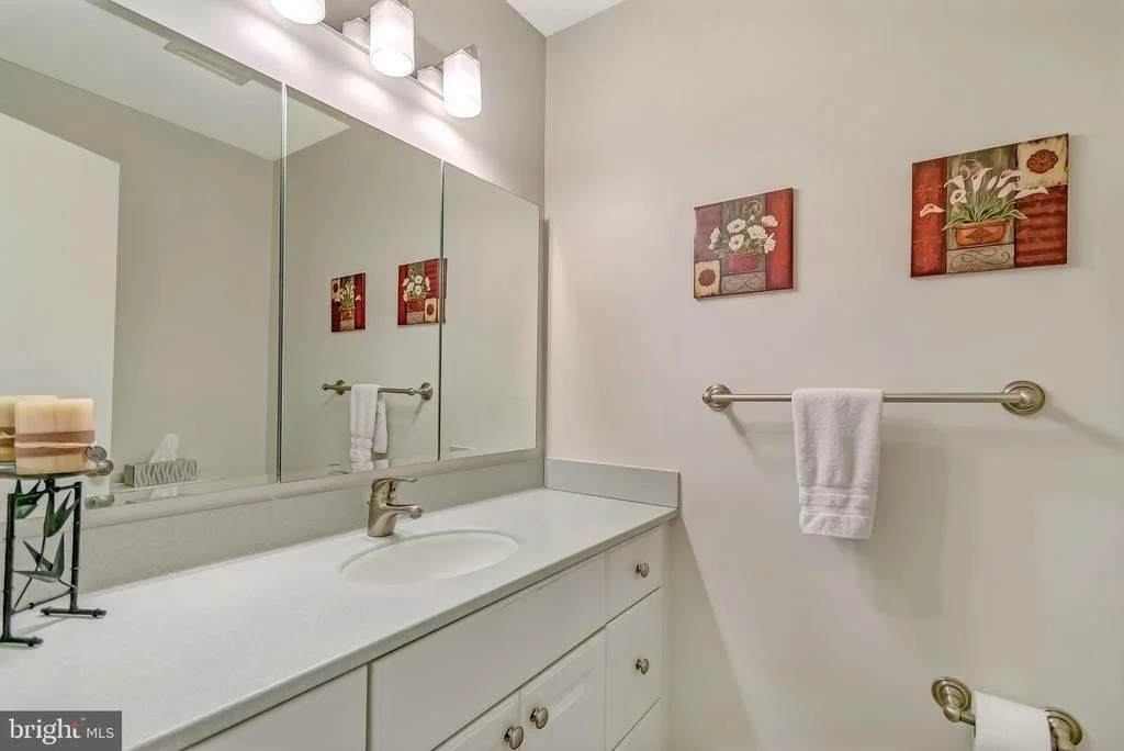 Photo of 13827 BEACON HOLLOW LANE
