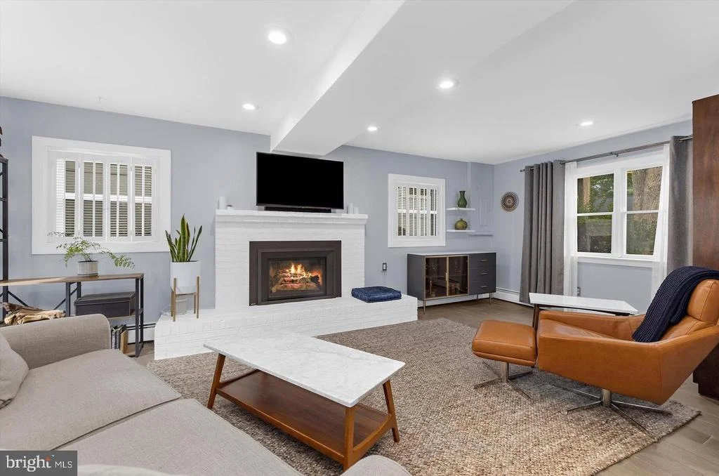 Photo of 228 DEWEY DRIVE